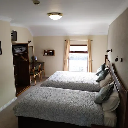 ゲストハウス Tigh Fitz Bed & Breakfast イニシュモア